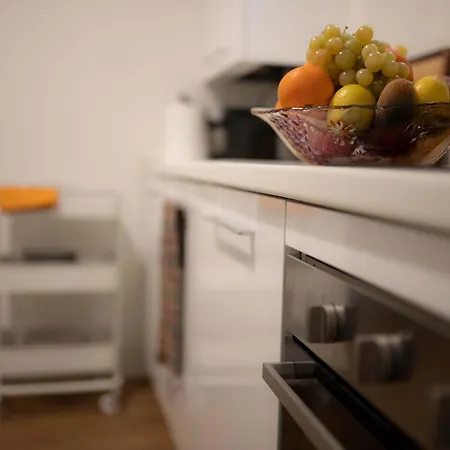 Vittoria Apartments: Contra Busato 40