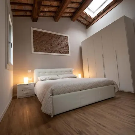 Vittoria Apartments: Contra Busato 40 * 维琴察
